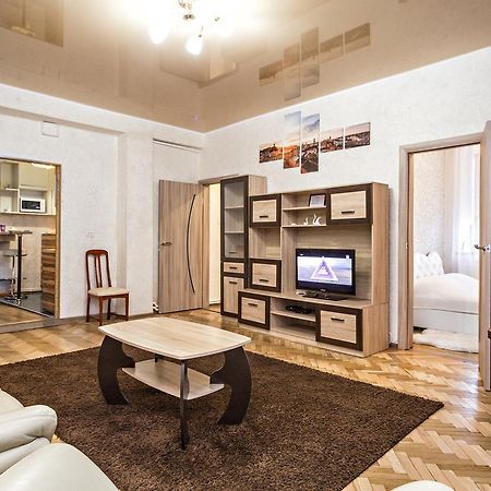 Apartment In A City Center! Krakivska,34 Leópolis Exterior foto